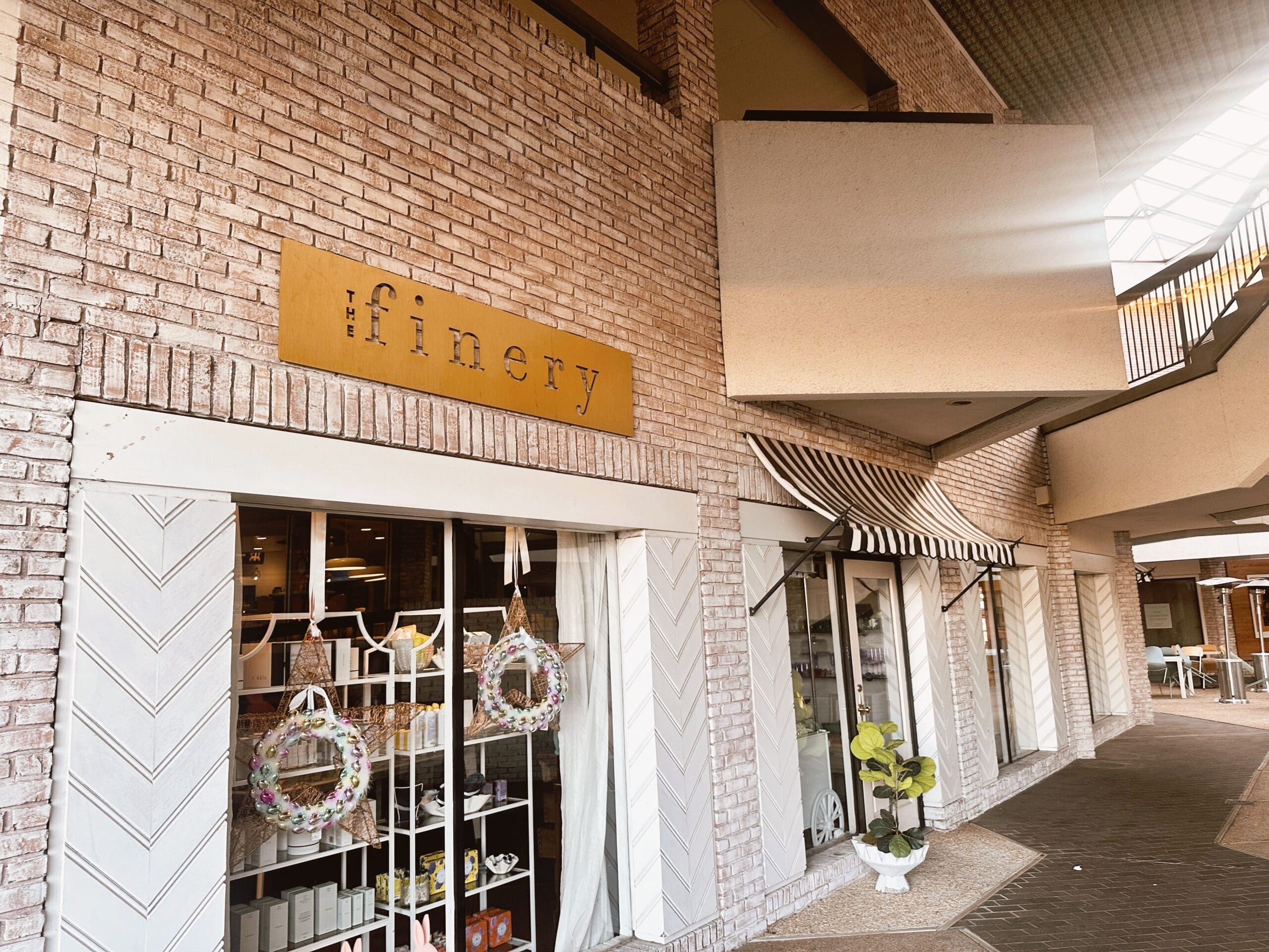 Exterior of the finery leading into the plaza at Highland Village in Jackson, ms