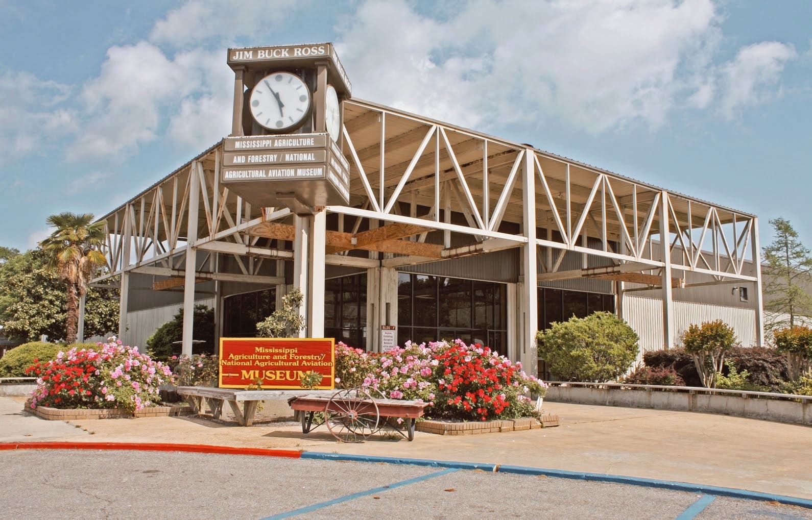 exterior of ms agriculture museum